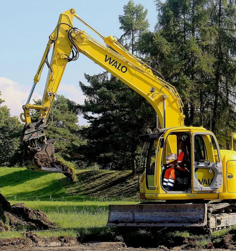 construction-machine-450191_1280 (1)